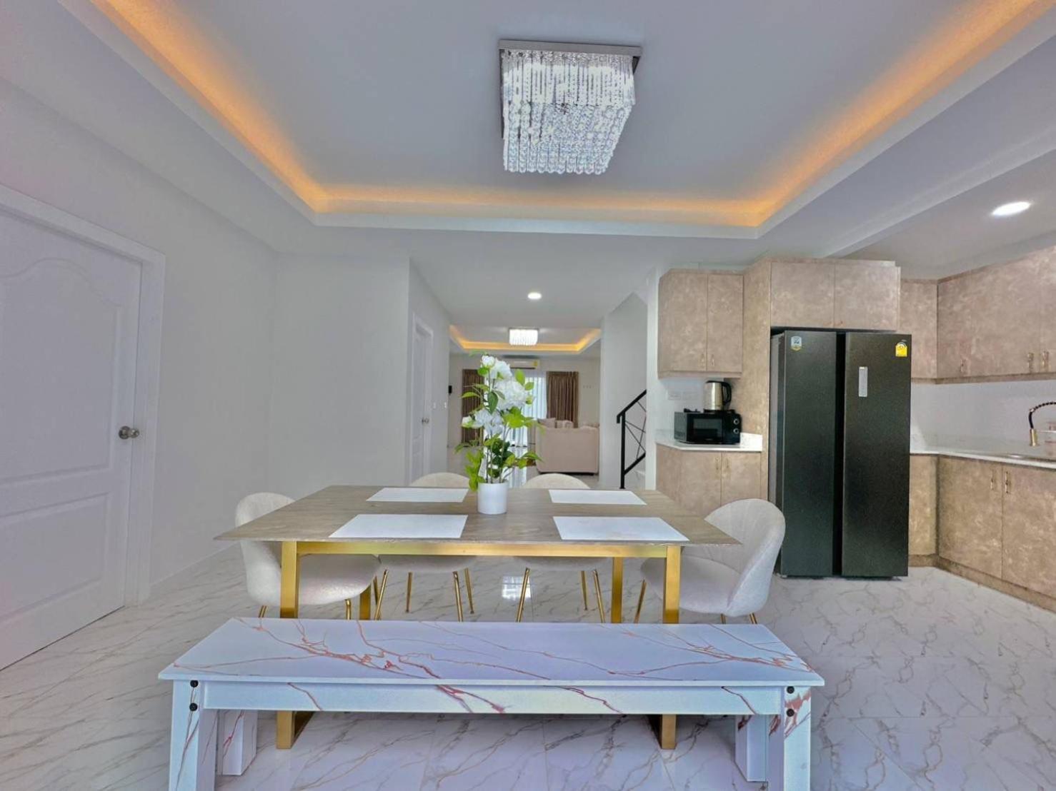 4Bedroom Pool Villa Near Walking St Bonk Pattaya Bagian luar foto