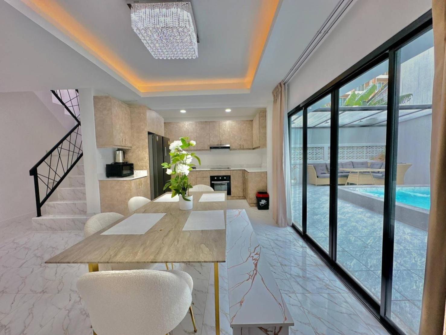 4Bedroom Pool Villa Near Walking St Bonk Pattaya Bagian luar foto