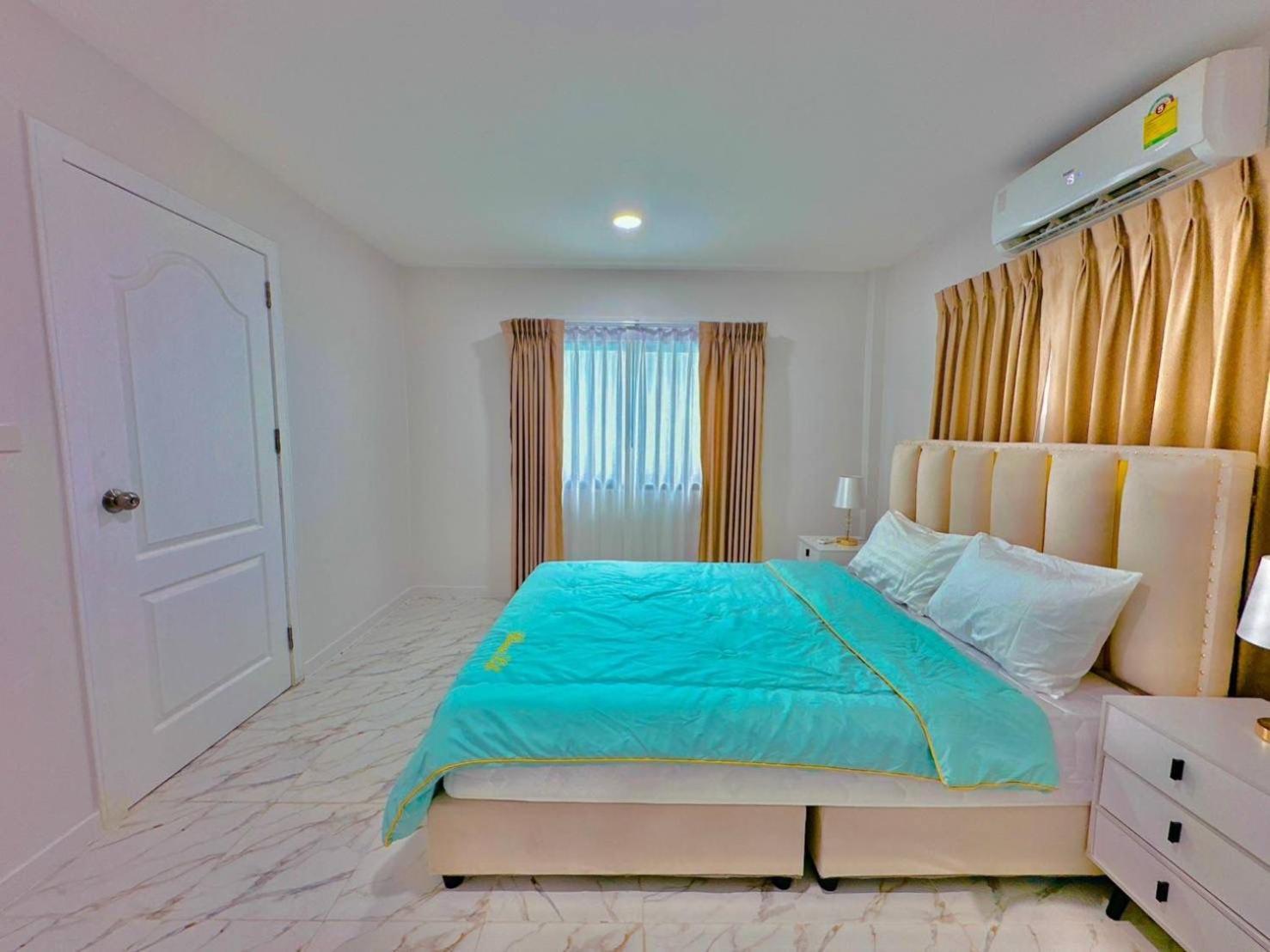 4Bedroom Pool Villa Near Walking St Bonk Pattaya Bagian luar foto